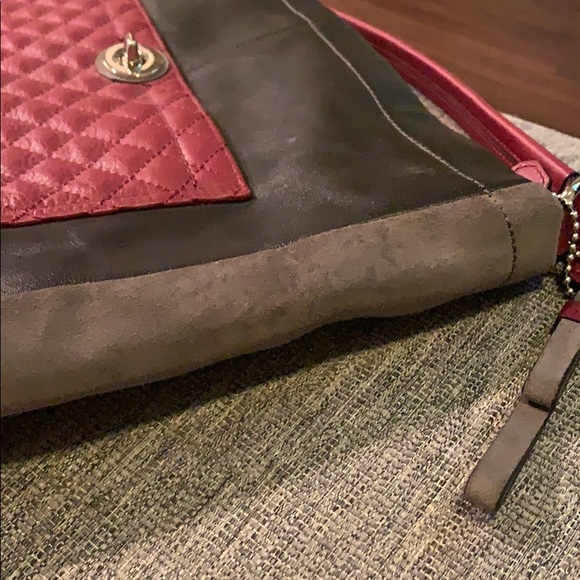 Women’s Genuine Leather Coach Handbag - Black/Red - Picture 8 of 9